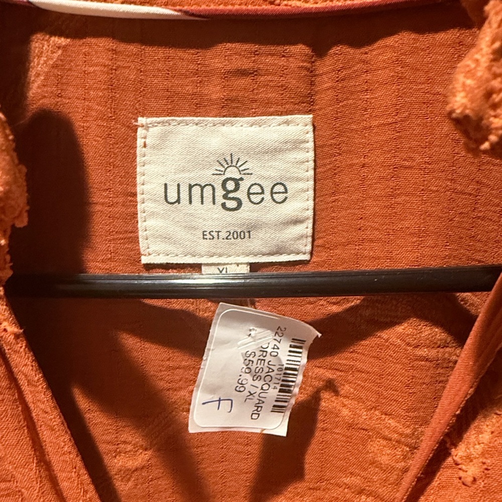 Umgee Terracotta Long Sleeve Dress with Leaf Design - Picture 3 of 4